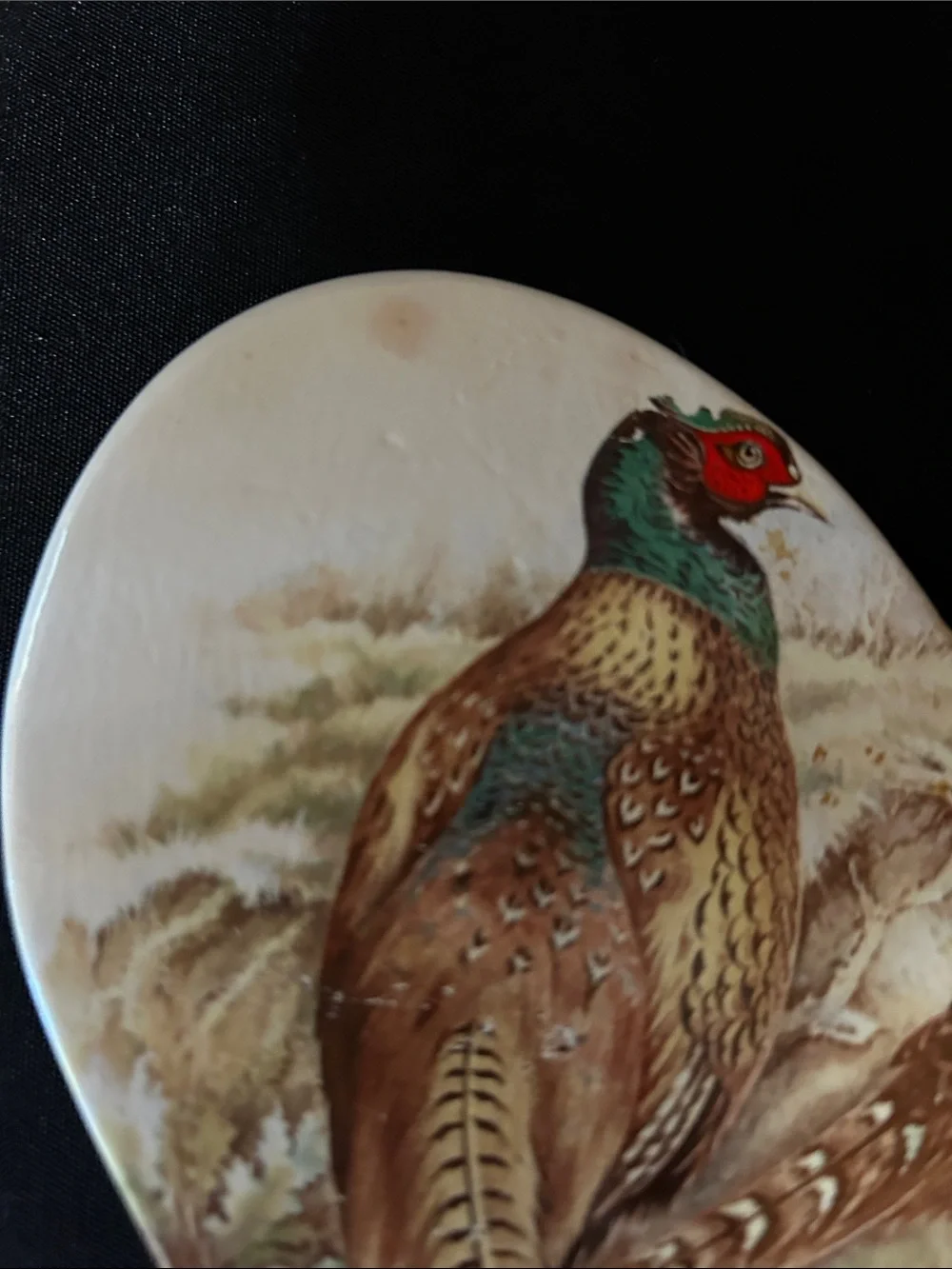 Heart-Shaped Ceramic Trivet with Pheasant Artwork - Cream & Brown